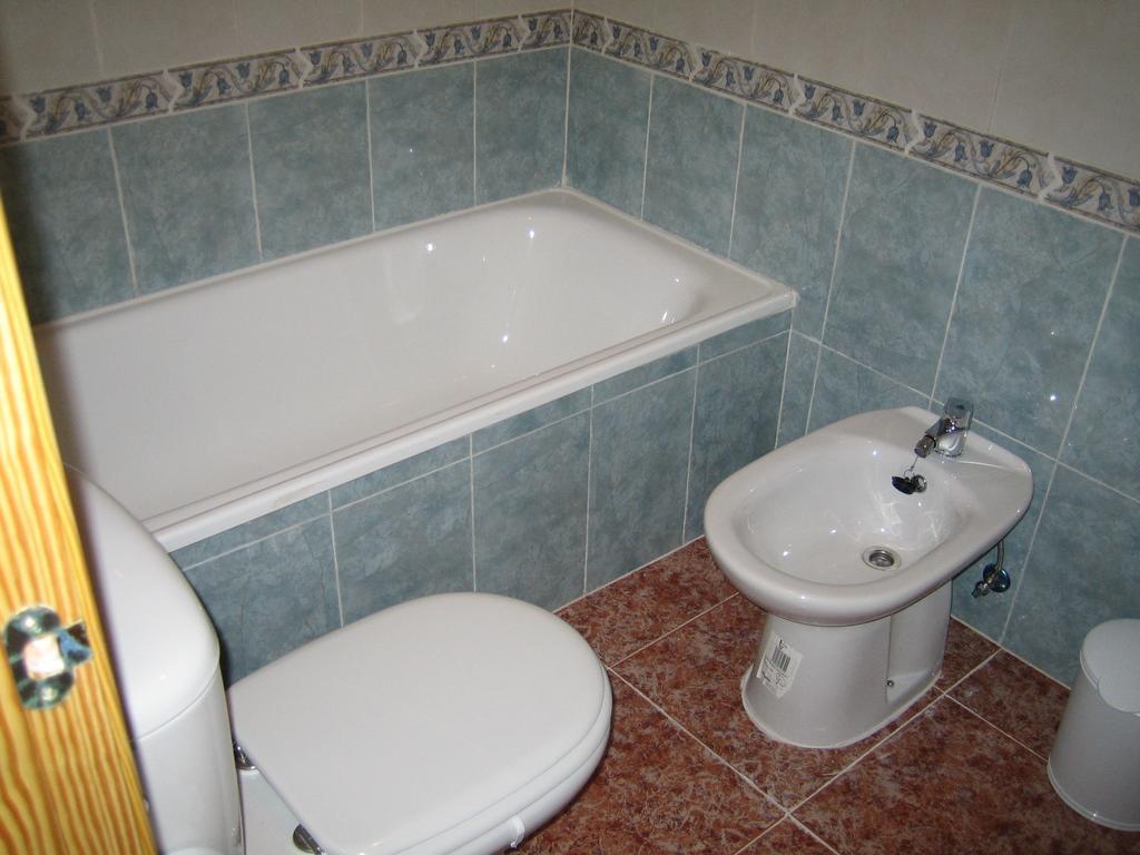 La Herrada Los Montesinos Room photo